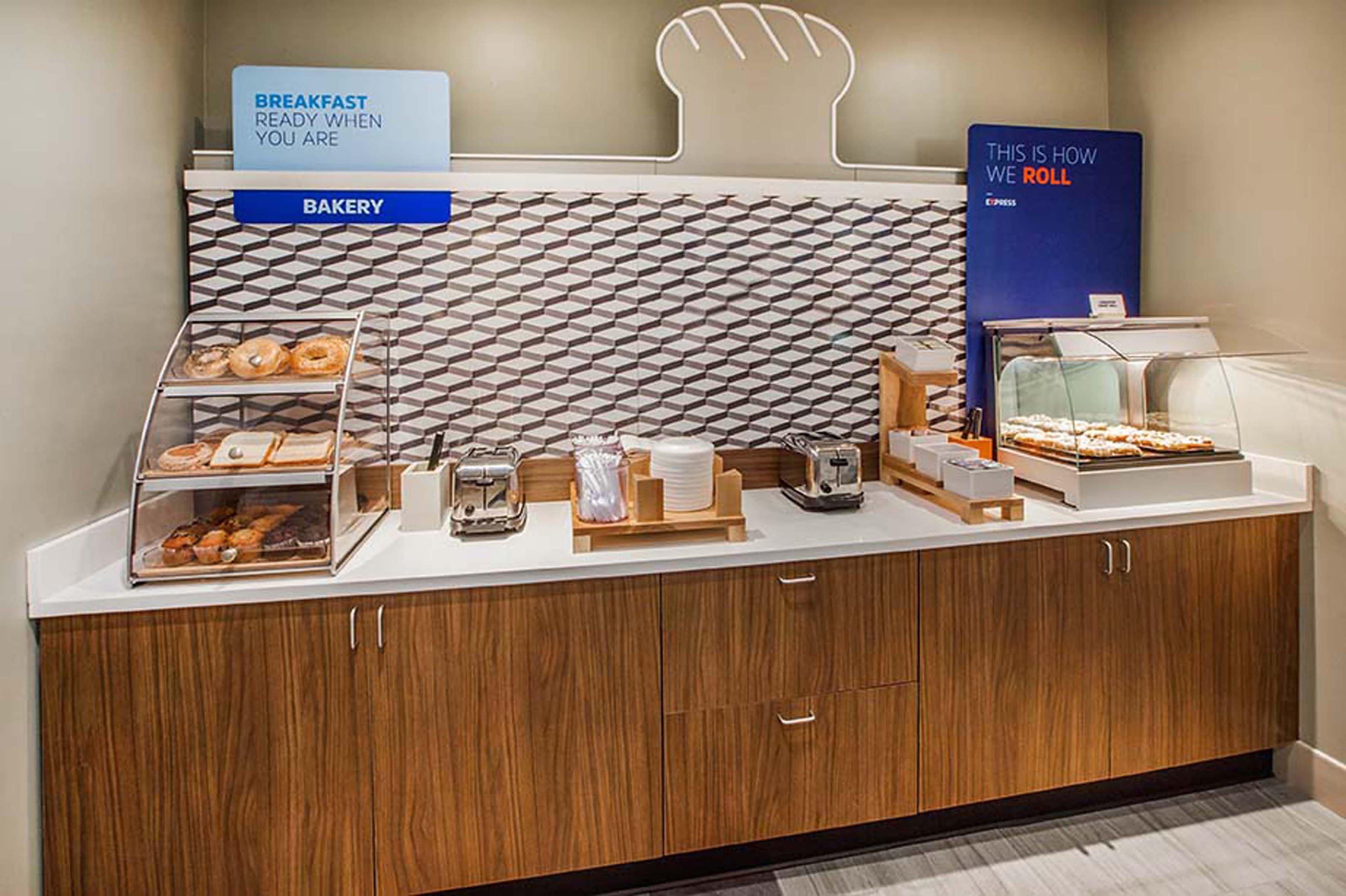Holiday Inn Express Absecon-Atlantic City Area By Ihg Buitenkant foto