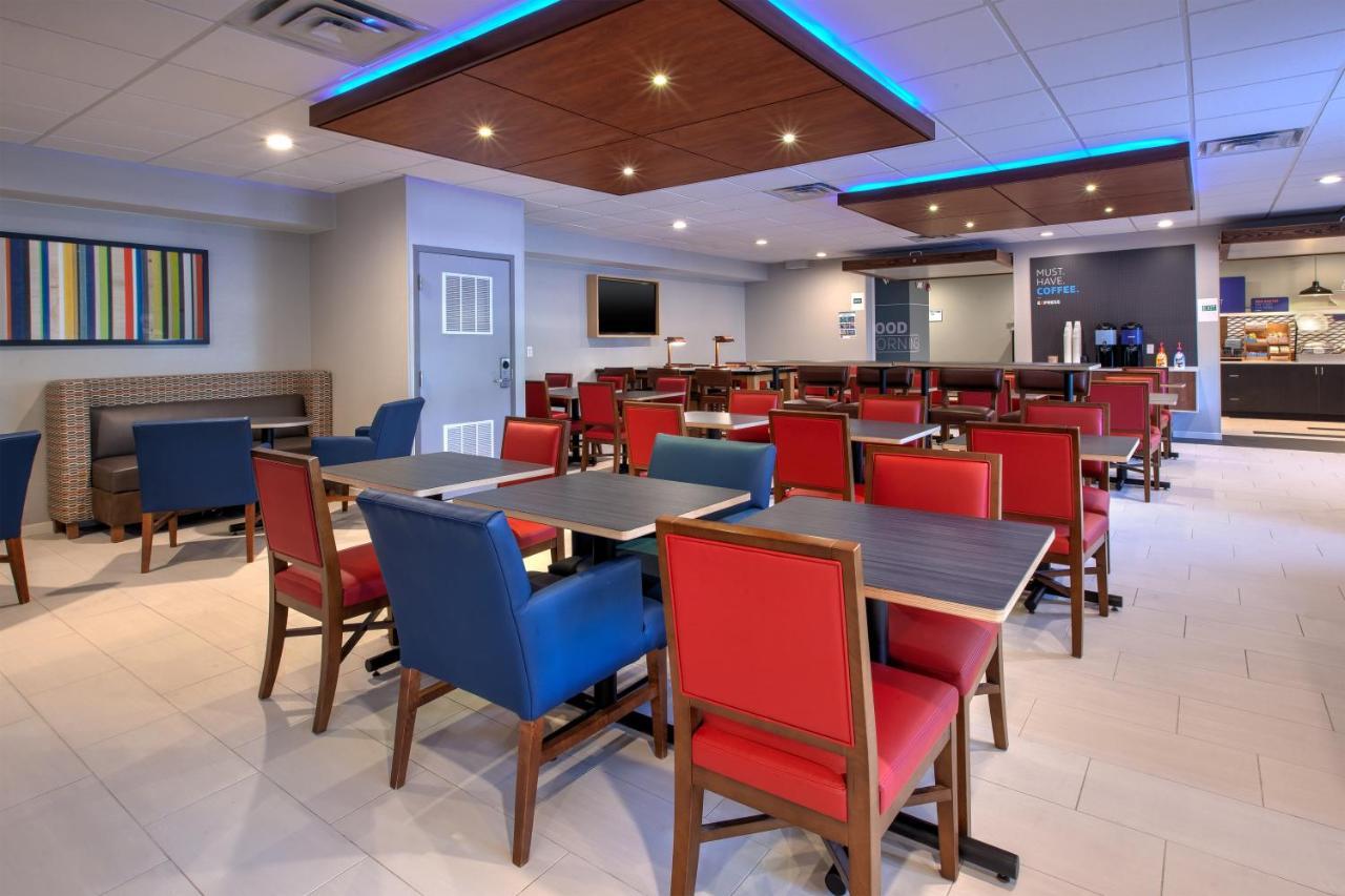 Holiday Inn Express Absecon-Atlantic City Area, An Ihg Hotel Buitenkant foto