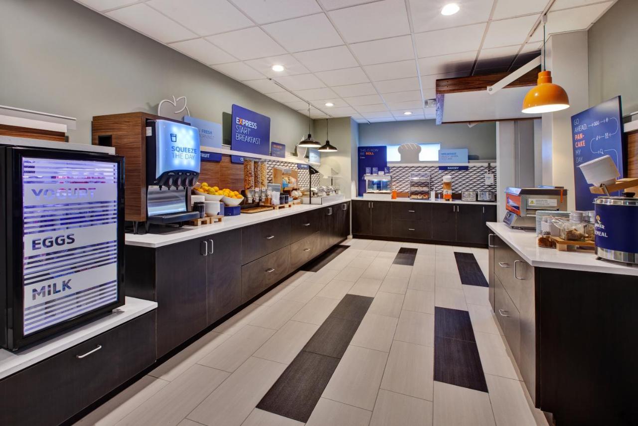 Holiday Inn Express Absecon-Atlantic City Area By Ihg Buitenkant foto